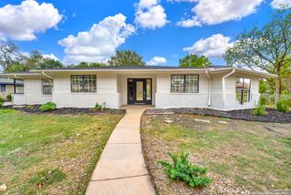 200 Jeanette Dr, San Antonio, TX 78216