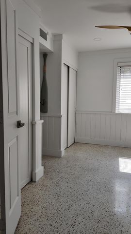 204 S Seacrest Circle, Delray Beach, FL 33444