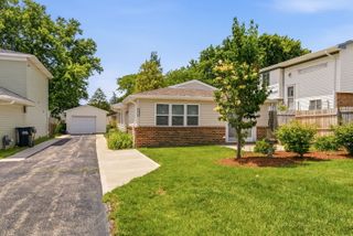 225 Mill Stream Drive, Bolingbrook, IL 60440