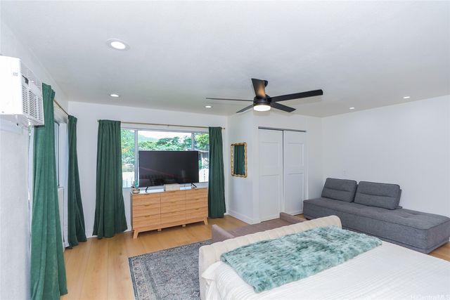 1614 Paukiki Street, Kailua, HI 96734