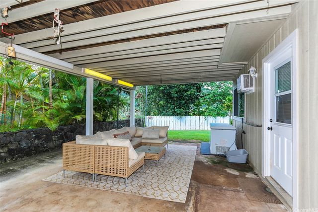 1614 Paukiki Street, Kailua, HI 96734