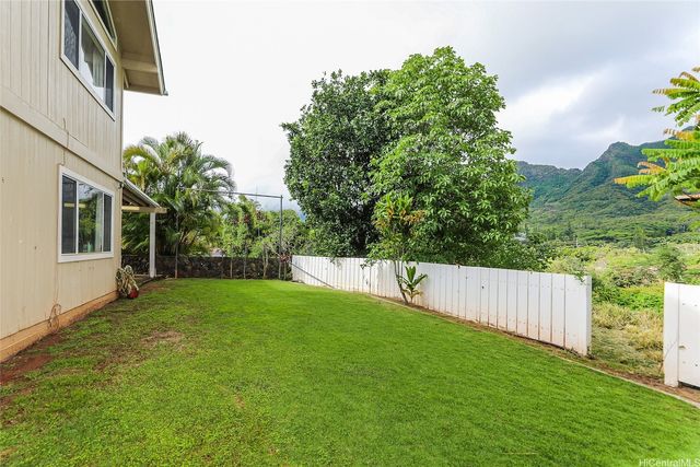 1614 Paukiki Street, Kailua, HI 96734