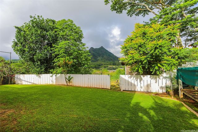 1614 Paukiki Street, Kailua, HI 96734