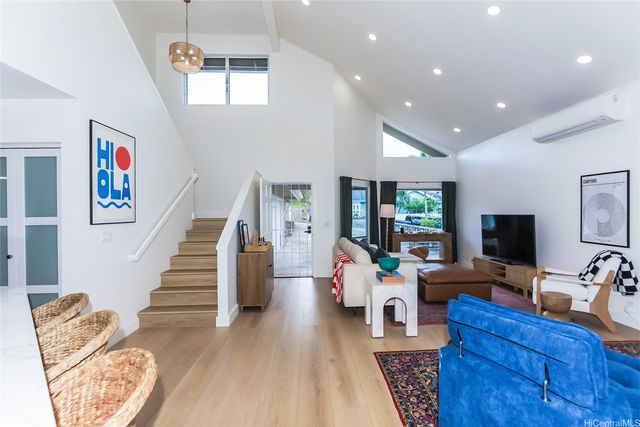 1614 Paukiki Street, Kailua, HI 96734