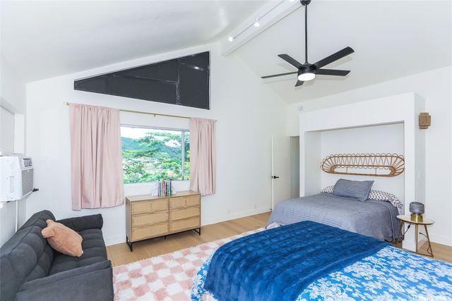 1614 Paukiki Street, Kailua, HI 96734