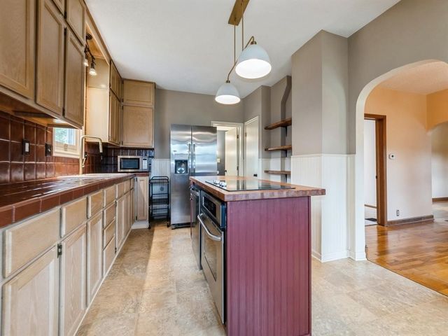 324 9th Street, West Des Moines, IA 50265