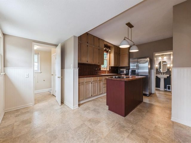 324 9th Street, West Des Moines, IA 50265