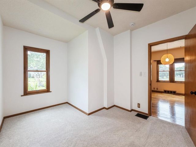 324 9th Street, West Des Moines, IA 50265