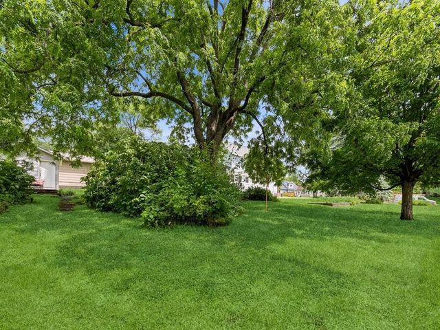 324 9th Street, West Des Moines, IA 50265