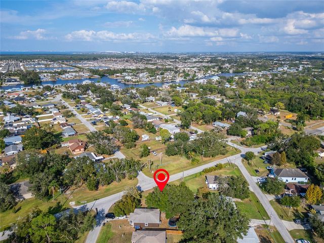 1104 W COLLEGE AVENUE, Ruskin, FL 33570