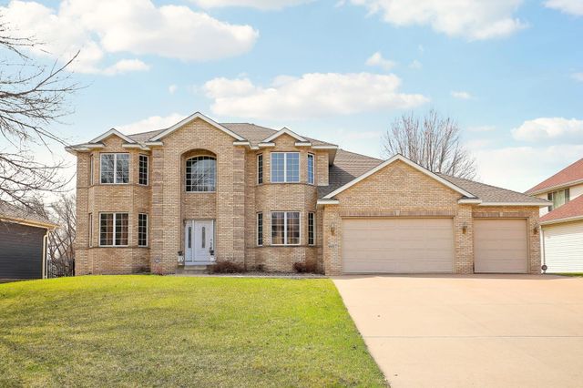 4417 104th Avenue N, Brooklyn Park, MN 55443