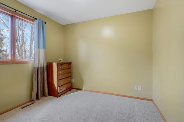 4417 104th Avenue N, Brooklyn Park, MN 55443