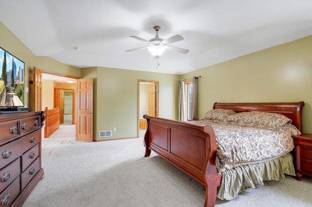 4417 104th Avenue N, Brooklyn Park, MN 55443