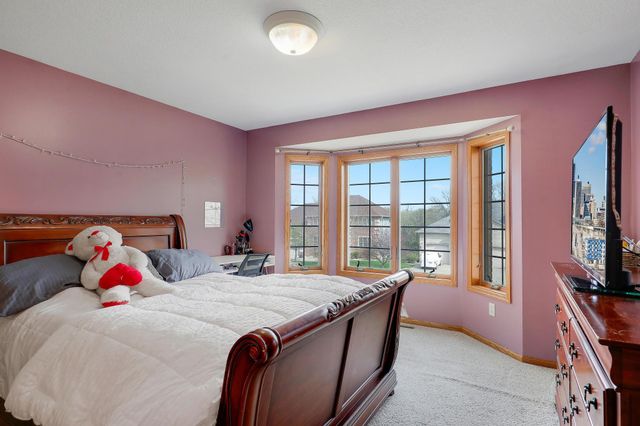 4417 104th Avenue N, Brooklyn Park, MN 55443