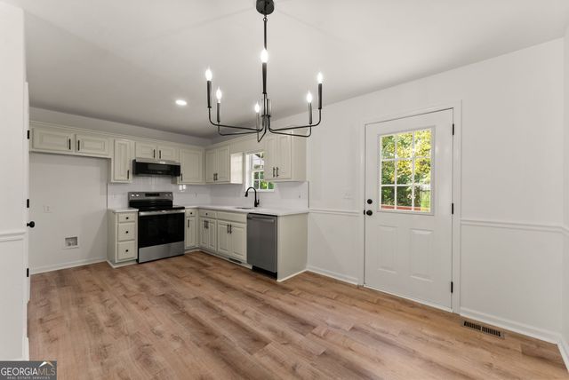 683 Ash Wood Lane, Cleveland, GA 30528