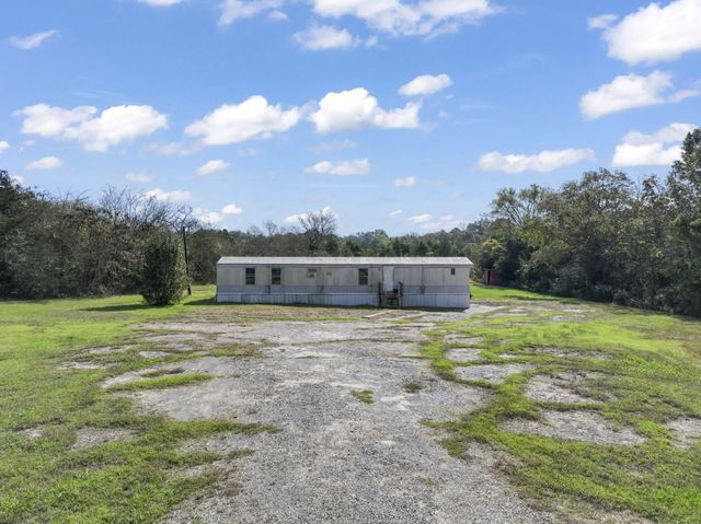 1972 Hill Rd, Eagleville, TN 37060