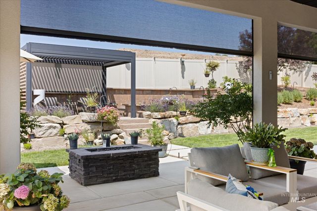 3329 N Cherry Laurel Way, Star, ID 83669