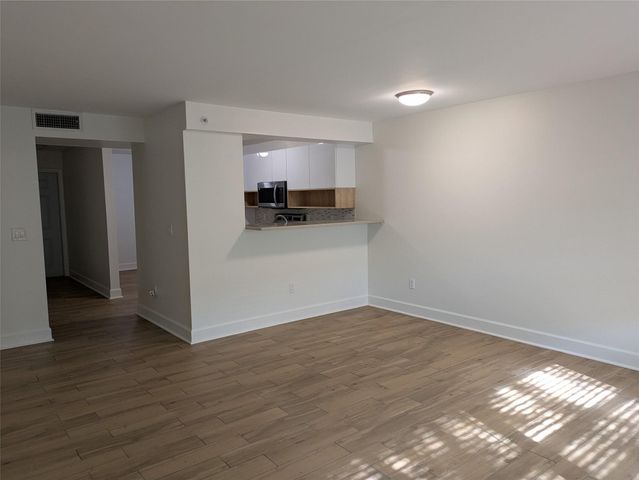 8706 NW 35th Street 8706, Coral Springs, FL 33065