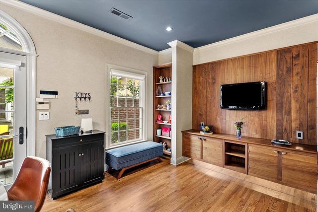 12 GOVERNORS LN, Princeton, NJ 08540