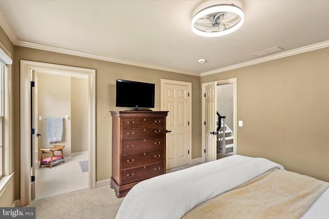 12 GOVERNORS LN, Princeton, NJ 08540