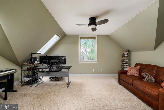 12 GOVERNORS LN, Princeton, NJ 08540