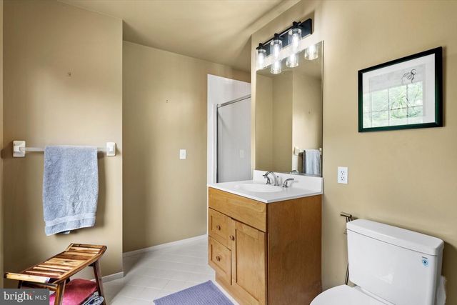 12 GOVERNORS LN, Princeton, NJ 08540