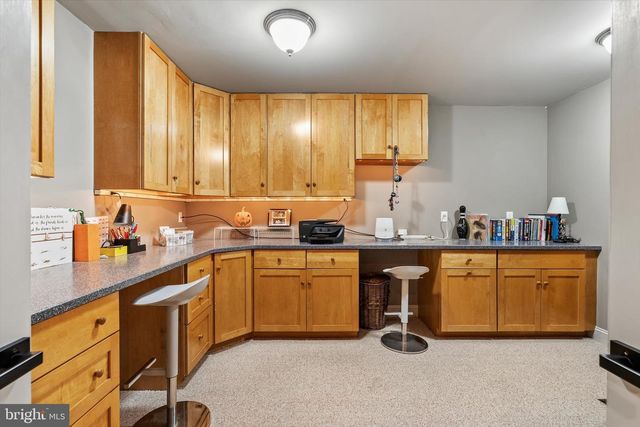 12 GOVERNORS LN, Princeton, NJ 08540