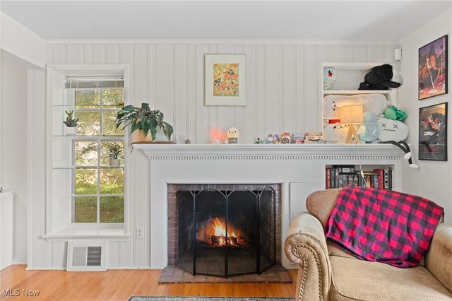 20975 Farnsleigh Road, Shaker Heights, OH 44122