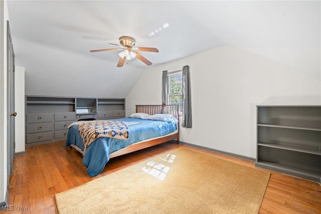 20975 Farnsleigh Road, Shaker Heights, OH 44122