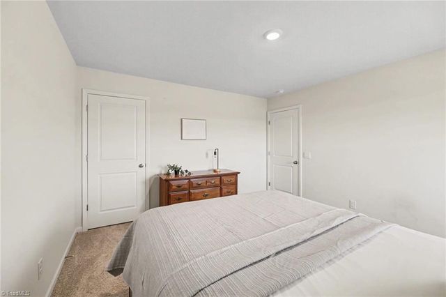 5223 Ironwood Drive, Winston-salem, NC 27127