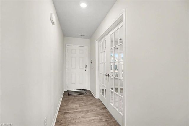 5223 Ironwood Drive, Winston-salem, NC 27127