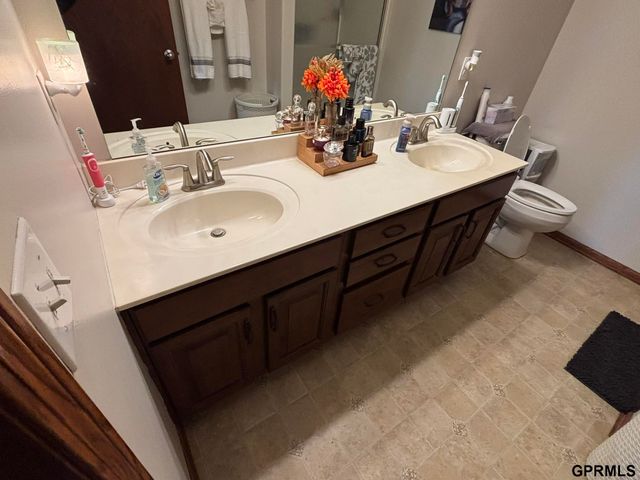 19810 Fairview Road, Gretna, NE 68028