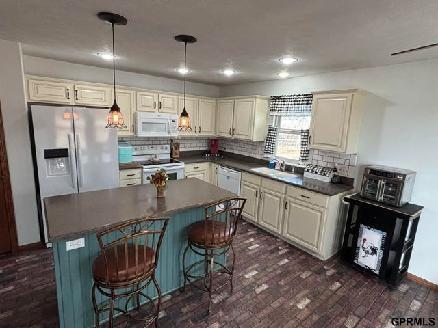 19810 Fairview Road, Gretna, NE 68028