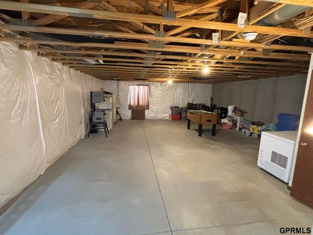 19810 Fairview Road, Gretna, NE 68028