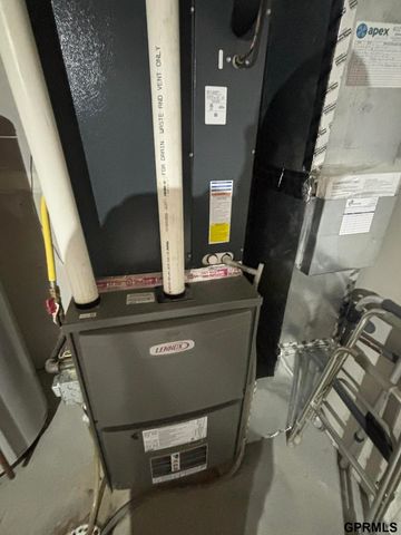 19810 Fairview Road, Gretna, NE 68028