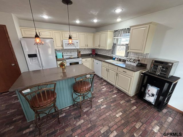 19810 Fairview Road, Gretna, NE 68028