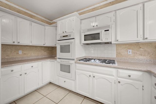 2720 N 8th Court, Grand Junction, CO 81506