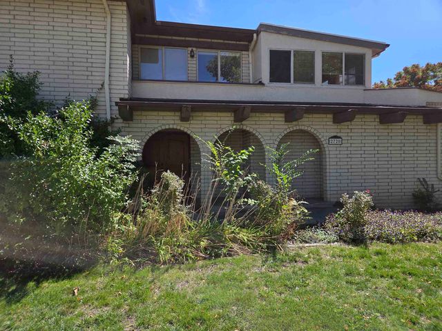 2720 N 8th Court, Grand Junction, CO 81506