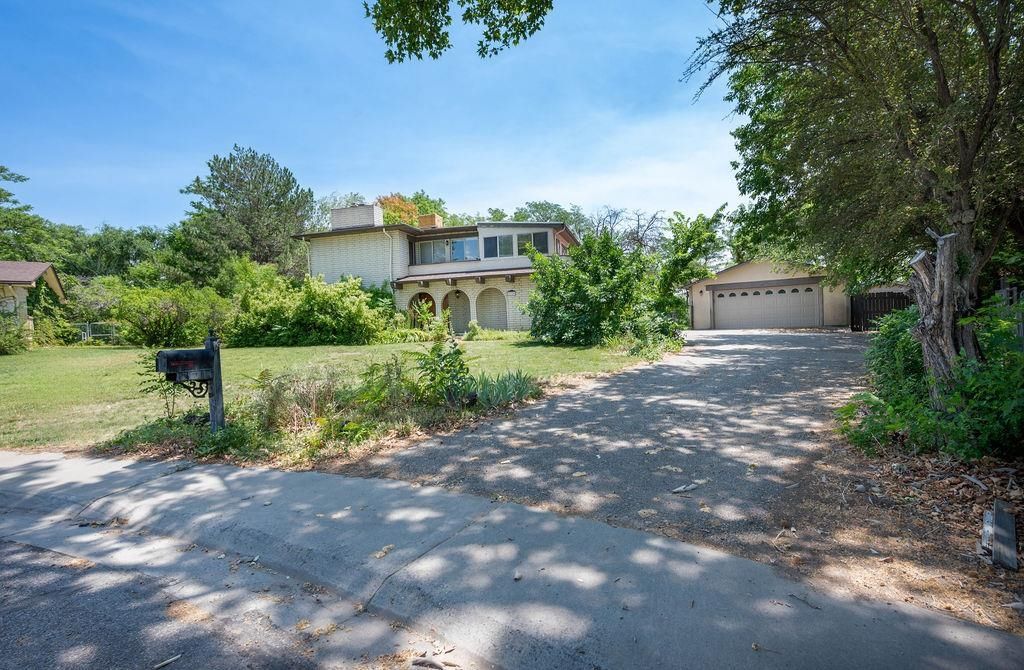 2720 N 8th Court, Grand Junction, CO 81506