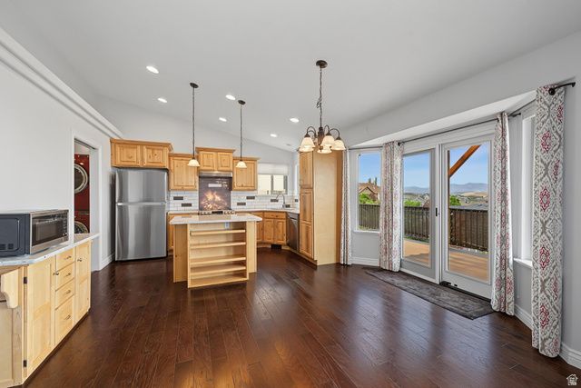 438 W CIMARRON AVE, Saratoga Springs, UT 84045