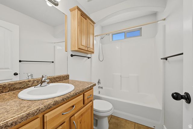 438 W CIMARRON AVE, Saratoga Springs, UT 84045