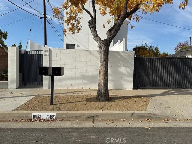 10453 Etiwanda Avenue, Porter Ranch, CA 91326