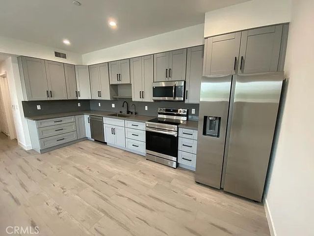 10453 Etiwanda Avenue, Porter Ranch, CA 91326