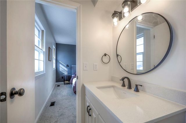 10411 W 49th Place, Shawnee, KS 66203