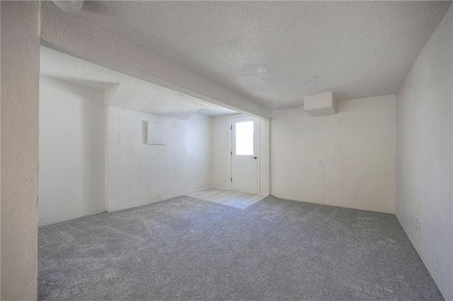 10411 W 49th Place, Shawnee, KS 66203