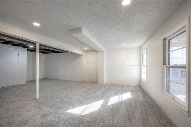 10411 W 49th Place, Shawnee, KS 66203