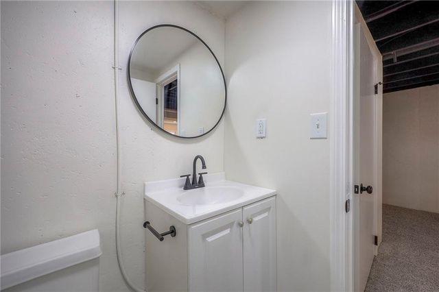 10411 W 49th Place, Shawnee, KS 66203