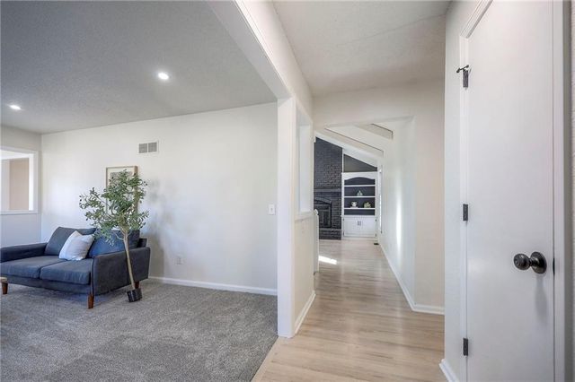 10411 W 49th Place, Shawnee, KS 66203