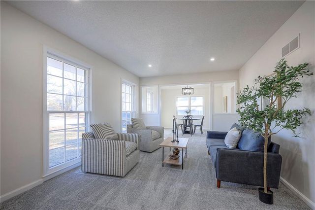 10411 W 49th Place, Shawnee, KS 66203