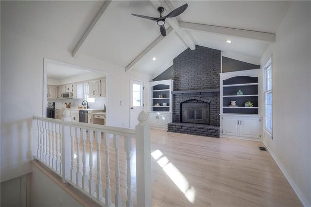 10411 W 49th Place, Shawnee, KS 66203